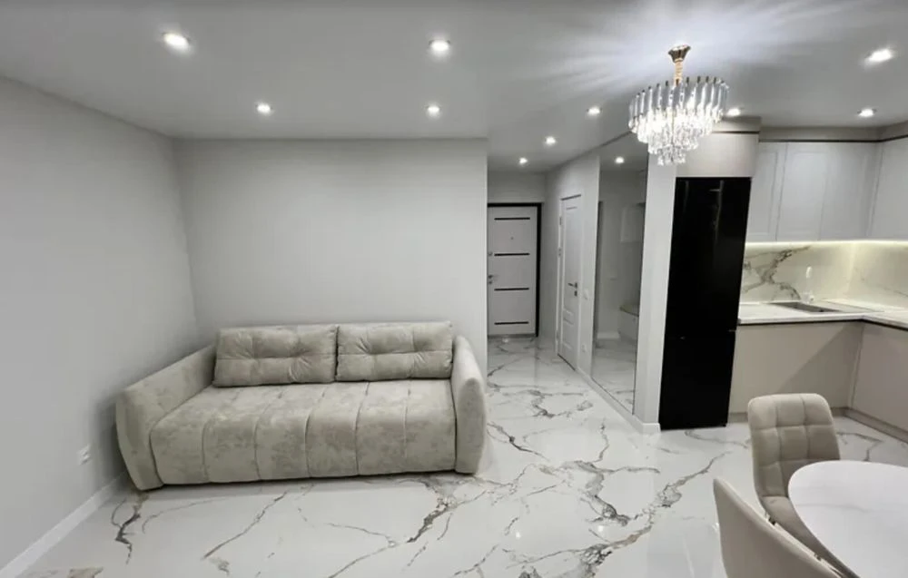 Продаж 2к квартири 58 кв. м на вул. Смакули