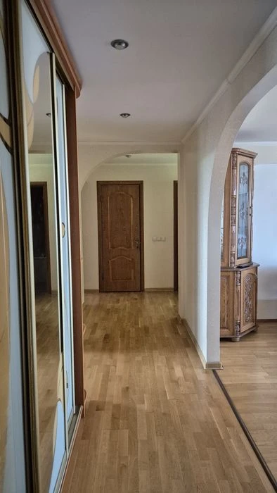 Продаж 4 кім.квартири по вул.Лесі Українки