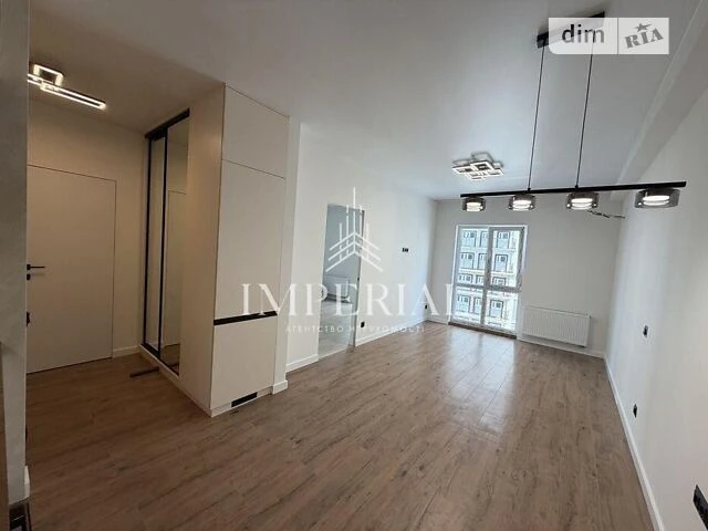 Sale of 1-room apartment 41 sq. m. on Mykhaylo Maksimovicha st. 24 •