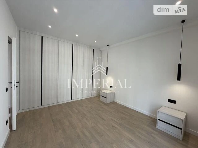 Sale of 1-room apartment 41 sq. m. on Mykhaylo Maksimovicha st. 24 •