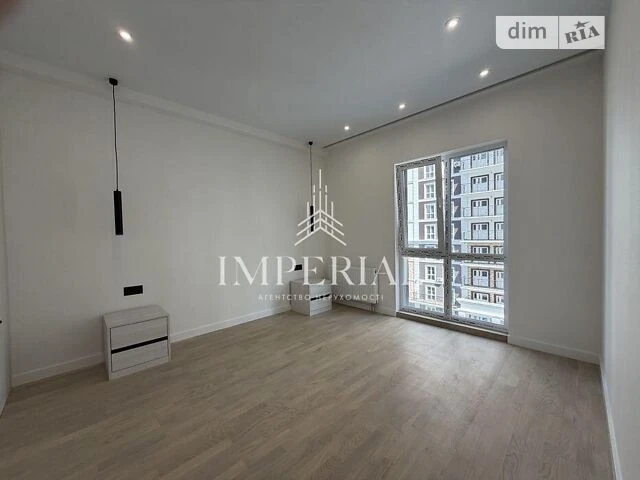 Sale of 1-room apartment 41 sq. m. on Mykhaylo Maksimovicha st. 24 •