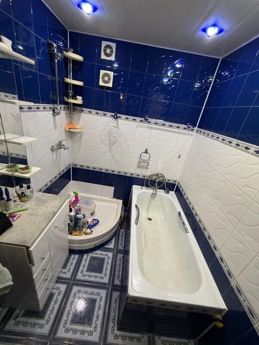 Продаж біля центру, 3 кім, 74 м2, 6 пов.75 000$