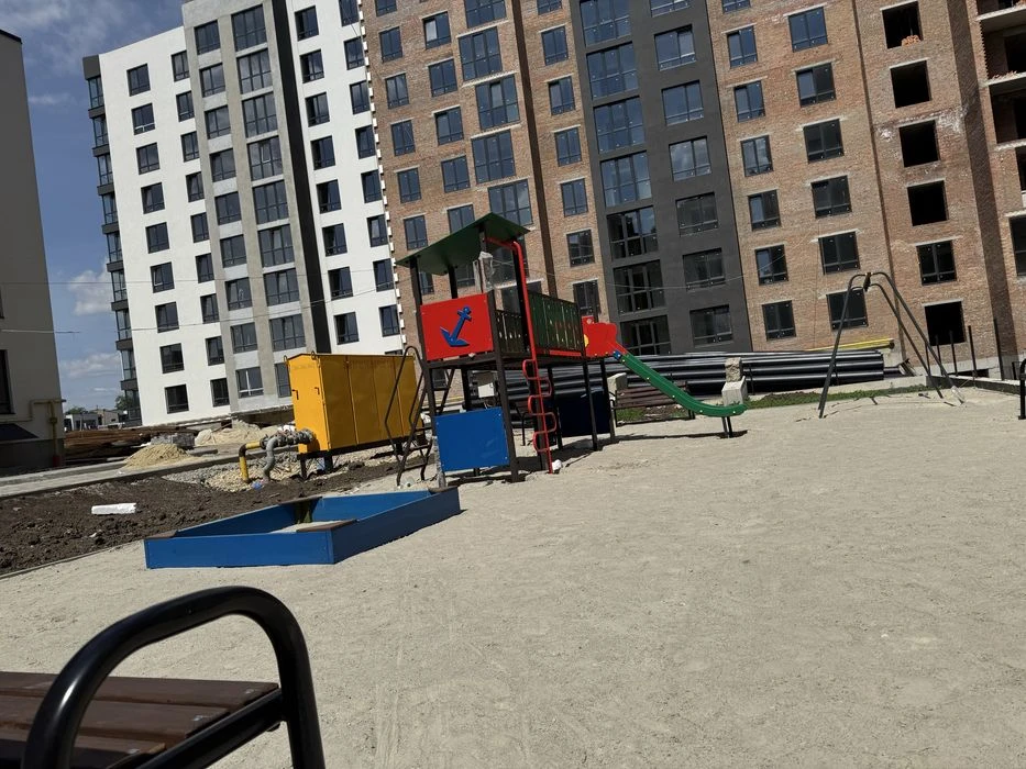 Продаж 3-кімн. квартири в новобудові