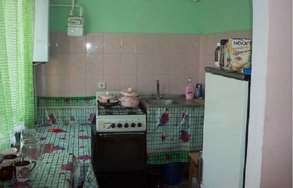 Продаж 2 км.квартири, центральне опалення та колонка на гаря