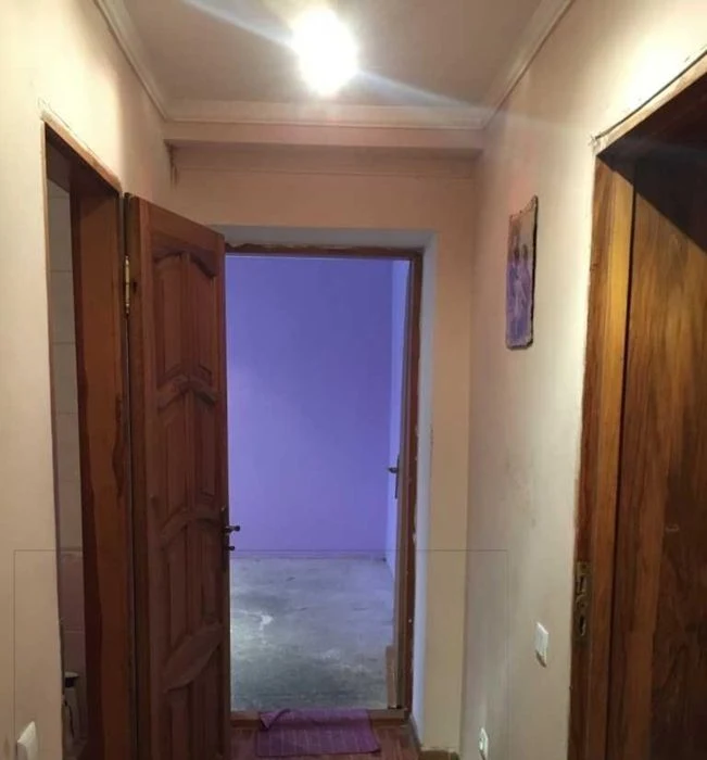 Продаж 2 км.квартири, центральне опалення та колонка на гаря