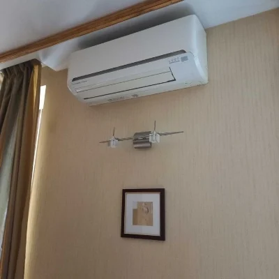 No %! This studio is for you if you value a prestigious location, pl