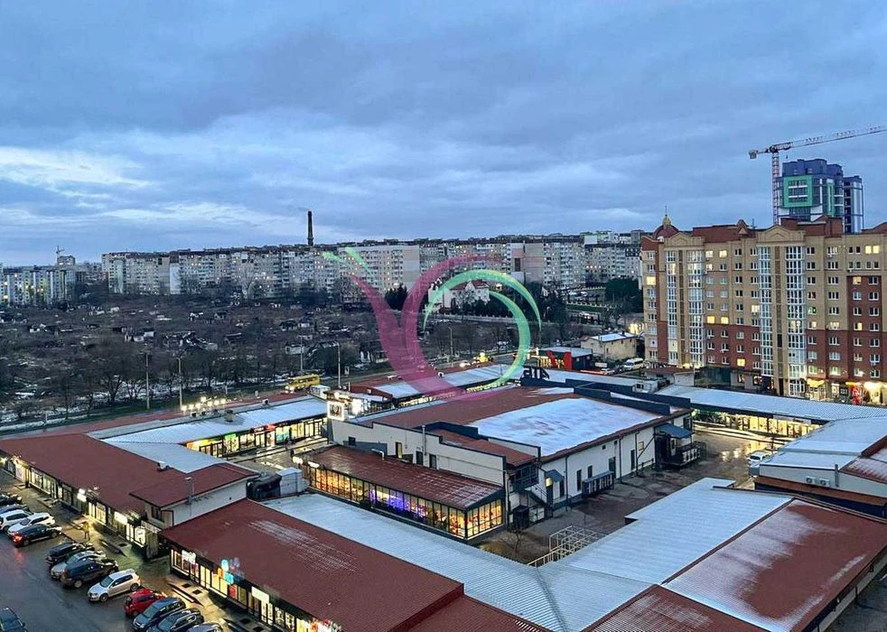 2-к. квартира 71.2 кв. м з дизайнерським ремонтом за вул. Та