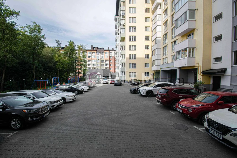 Продається чудова 2 кімнатна квартира у районі Дружба