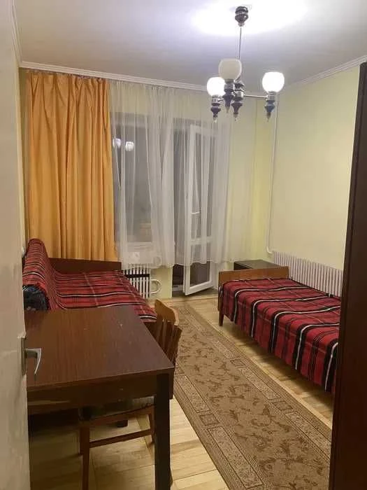 5-к. квартира 94,5 м2 з 2 комірками та і/о за вул. Лучаківсь