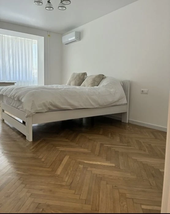 Продаж 5 кімнатної кваотири по вул.Островського
