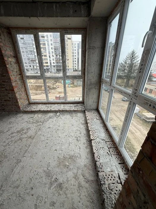 Продаж 1 кім.на Східному