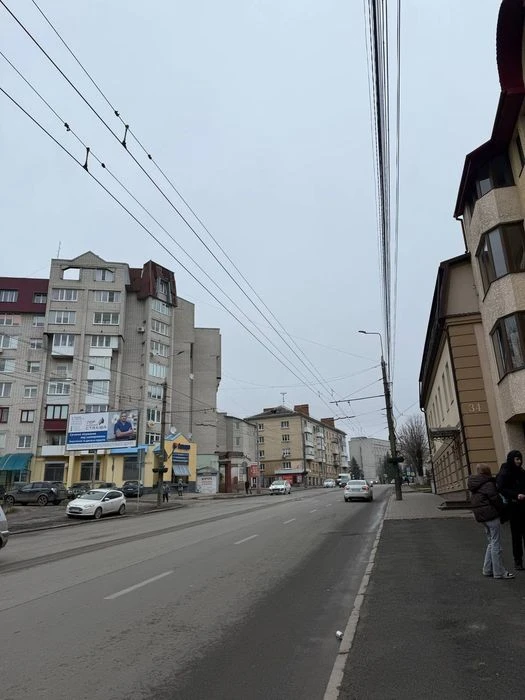 Продаж 1 кім.на Східному