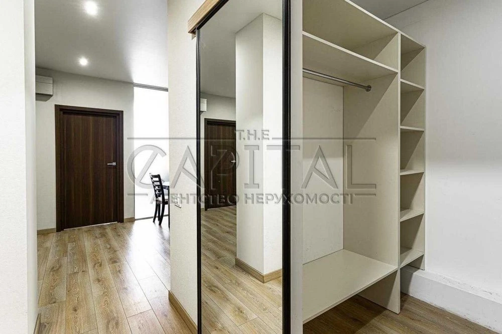Apartment for sale, residential complex Novopecherska Vezha, Mykhayla Boychuk St.