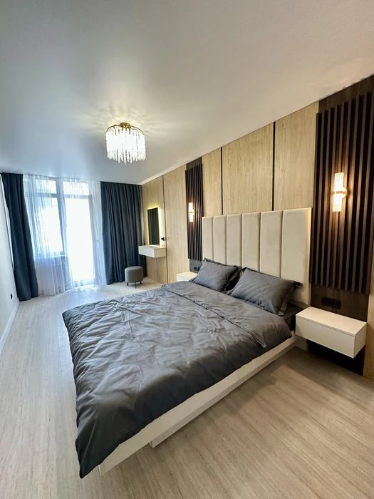 Продається поаноцінна 3км квартира, вул. Злуки