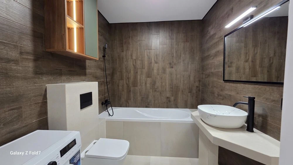 Продаж 3 кімнатна квартира,  Є-оселя, Є- відновлення,  Вауче