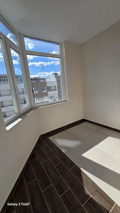 Продаж 3 кімнатна квартира,  Є-оселя, Є- відновлення,  Вауче
