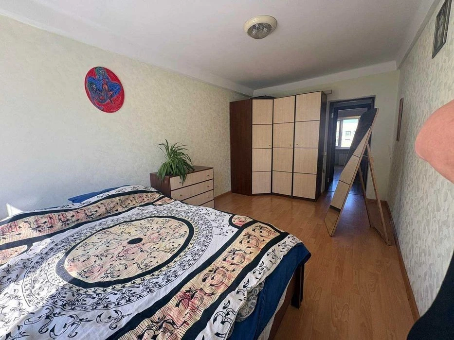 For sale 3-room apartment - 65 sq. m., Center-Pechersk, La st.