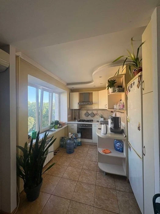 For sale 3-room apartment - 65 sq. m., Center-Pechersk, La st.
