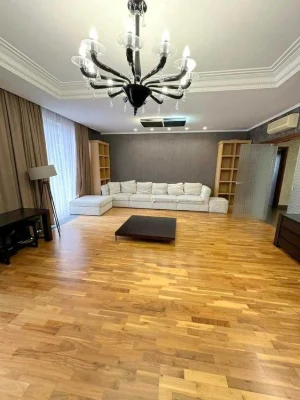video! 4-room apartment in Arkada residential complex. apartment house