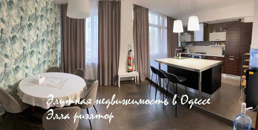 video! 4-room apartment in Arkada residential complex. apartment house