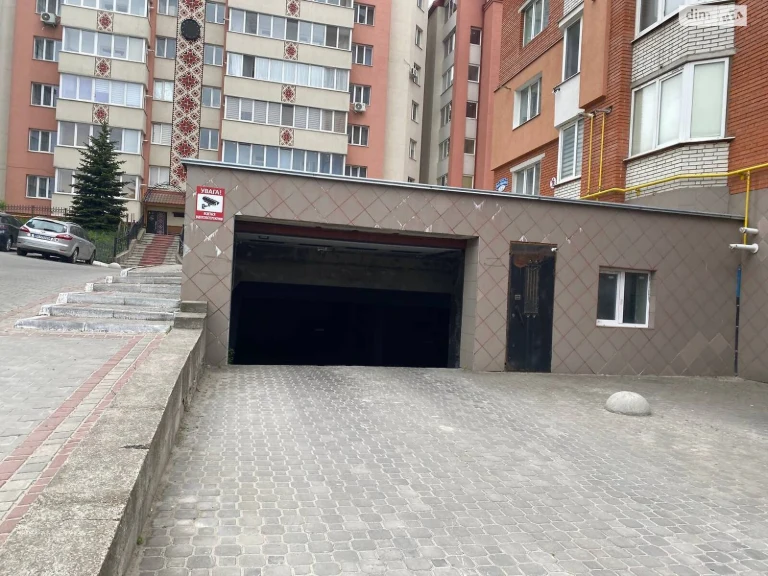 Продаж Підземний паркінг Новий світ