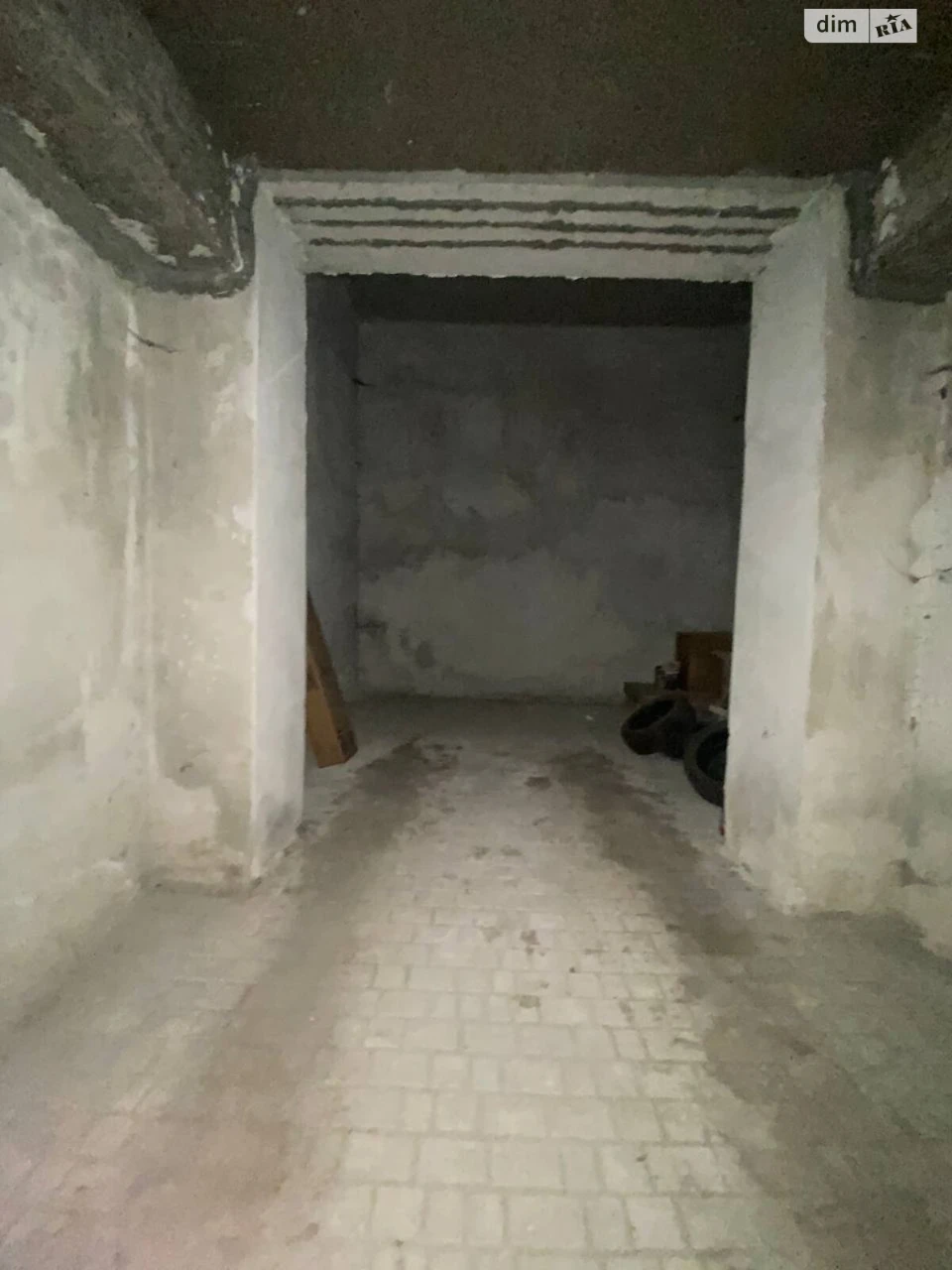 Продаж Підземний паркінг Новий світ
