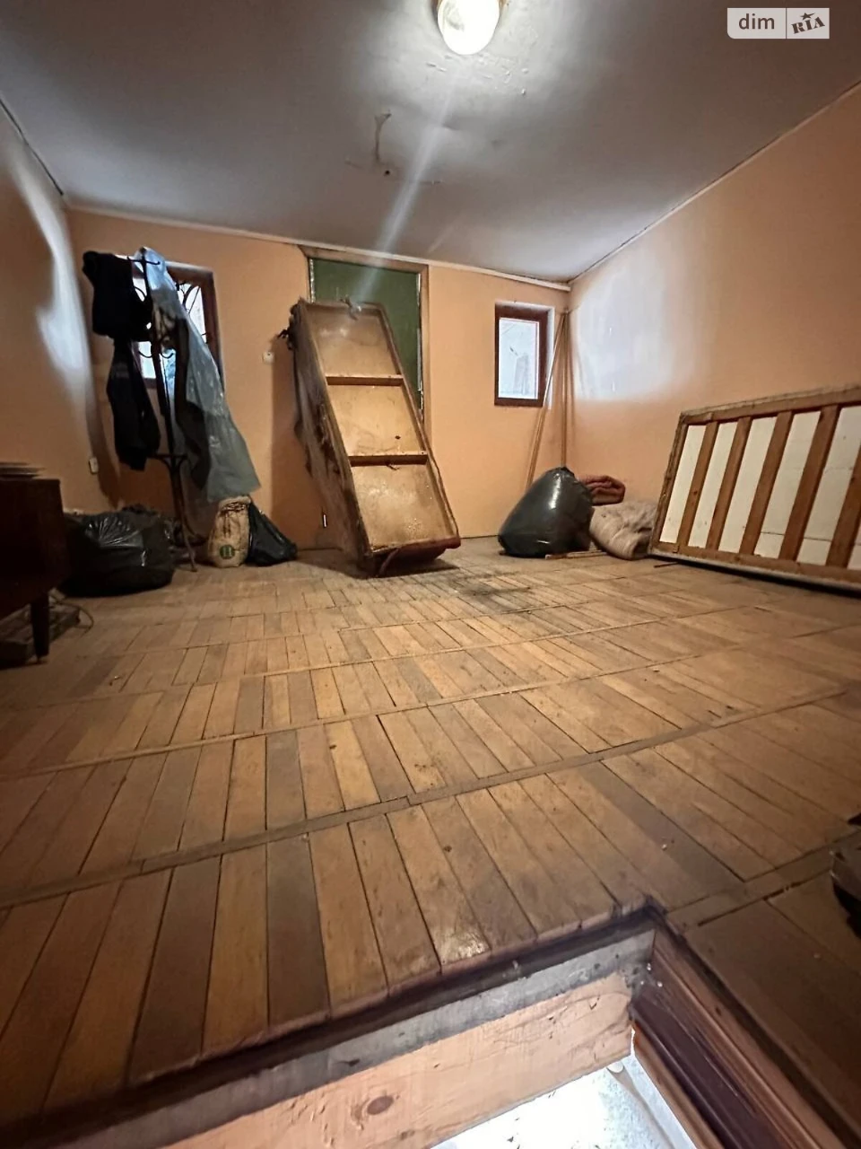 Продаж Місце в гаражному кооперативі Оболоня