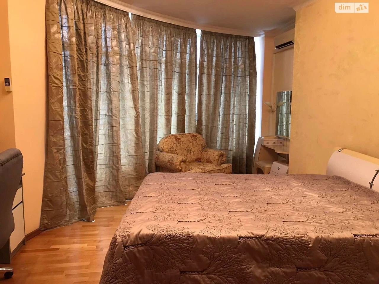 Продажа квартир Приморский.