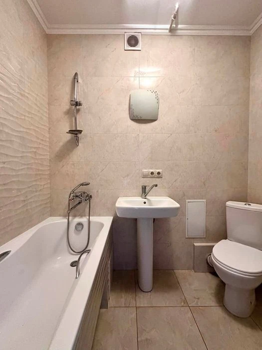 2-кім. квартира в центрі на пр. Волі