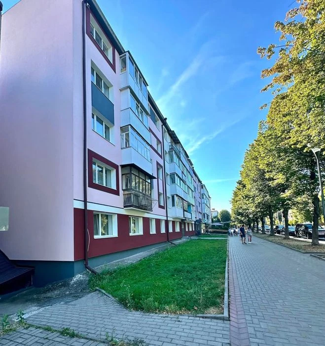 2-кім. квартира в центрі на пр. Волі