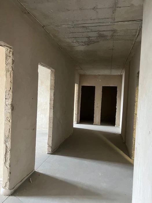 Продам 2-х кімнатну квартиру 92m2