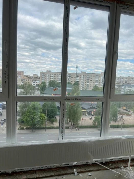 Продам 2-х кімнатну квартиру 92m2
