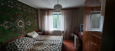 Продається 2-кімнатна квартира по пр. Молоді