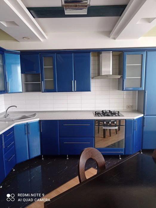 Продаж 3 кім. великогабаритної квартири по пр. Грушевського!