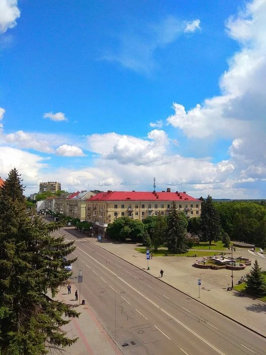 Продається ЕКСКЛЮЗИВНА 3кімнатна СТАЛІНКА в самому центрі мі