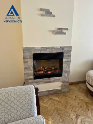 Продам ексклюзивну 4-кімнатну квартиру в одному з кращих р-н