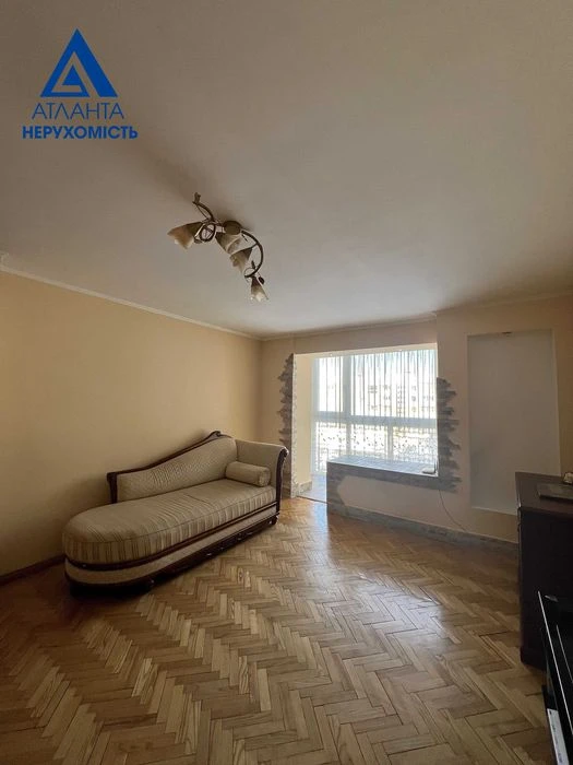 Продам ексклюзивну 4-кімнатну квартиру в одному з кращих р-н