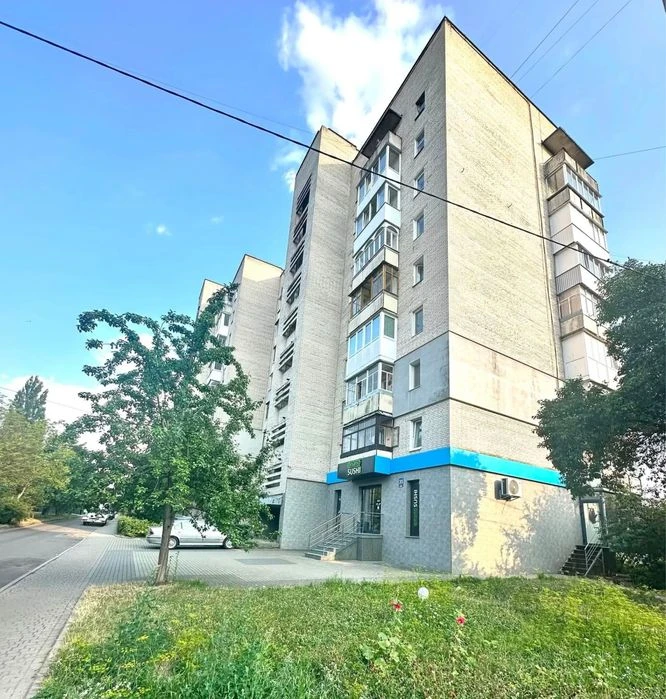 Продаж 4-кімн.квартири у Луцьку в районі Північного ринку