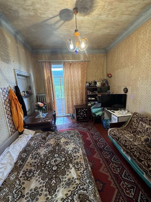 Exclusive 2-room apartment on Morozova Street