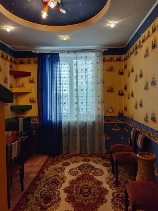 Продається 3 кімнатна квартира