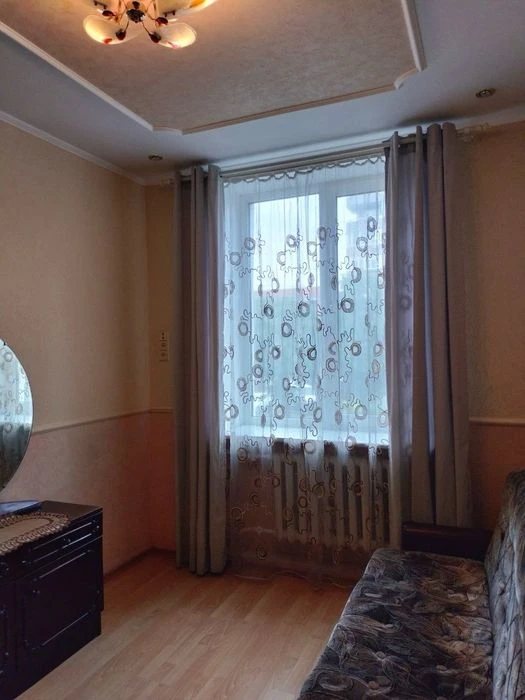 Продається 3 кімнатна квартира