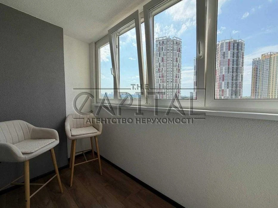 For sale / Apartment / Residential complex Rusanivska gavan / Dnipro Paradise