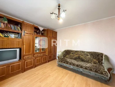 Продаж 4-кімнатної квартири, вул. Володимирська