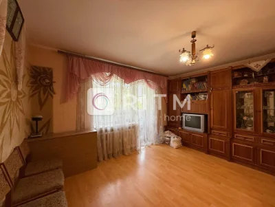 Продаж 4-кімнатної квартири, вул. Володимирська
