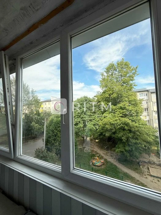 Продаж 4-кімнатної квартири, вул. Володимирська