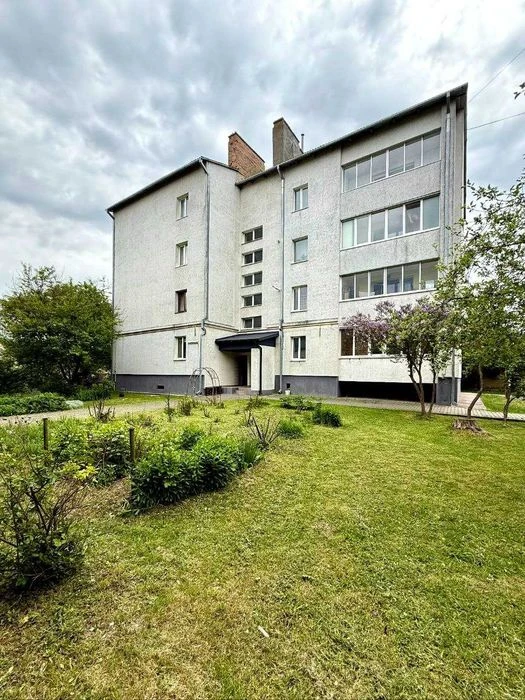 Продаж 3-кімнатної квартири ! 74 м² !