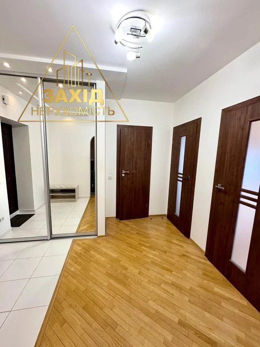 ЄВРОТРІЙКА в Новобудові за СУПЕРЦІНОЮ 1 258 $ / м² неподалік