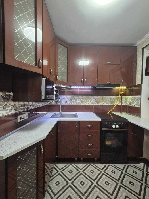 Продається 3 кімнатна квартира