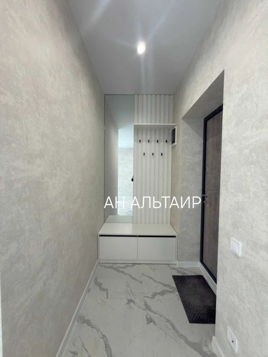 For sale: 2-room apartment (65 sq m) with new renovation in the new Oasis residential complex.