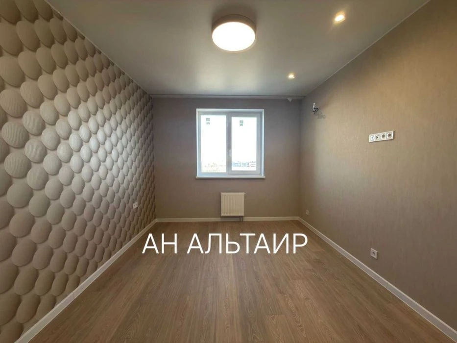 For sale: 2-room apartment (65 sq m) with new renovation in the new Oasis residential complex.
